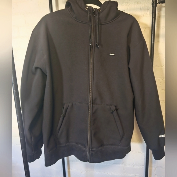 SUPREME Windstopper Jacket - Picture 8 of 12